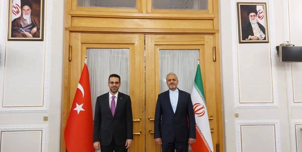 علیرضا بیکدلی و معاون کنسولی وزارت خارجه ترکیه