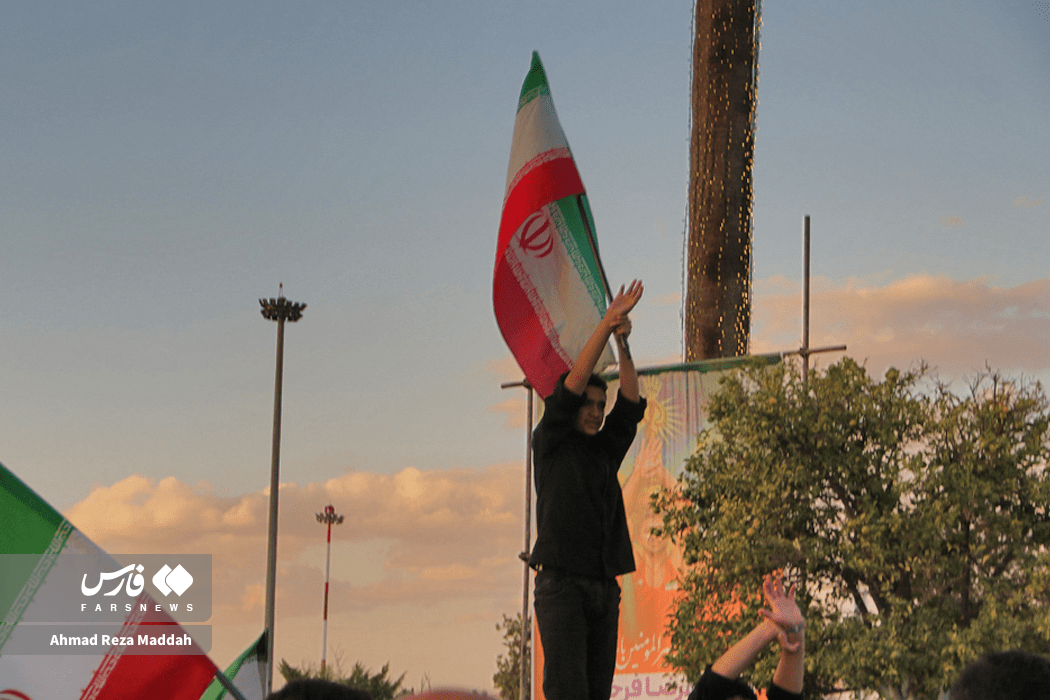 استقبال کاکو شیرازی‌ها از غلامرضا فرخی؛ قهرمان کشتی فرنگی جهان
