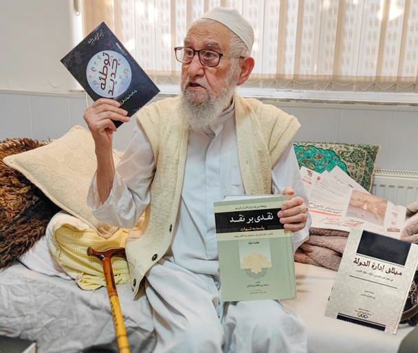 آیت‌الله زین‌العابدین قربانی دار فانی را وداع گفت