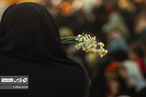 پخش گل در جشن شام ولادت امام زمان (عج)در حرم مطهر عبدالعظیم حسنی (ع)