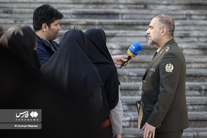 امیر محمدرضا قرایی آشتیانی وزیر دفاع در حاشیه جلسه هیأت دولت