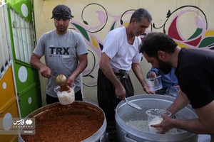 طبخ و توزیع 1500 پرس غذای گرم به مناسبت عید غدیر در ایلام 