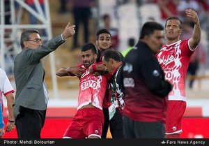 ناراحتی بازیکنان پرسپولیس پس از از دست دادن قهرمانی فصل