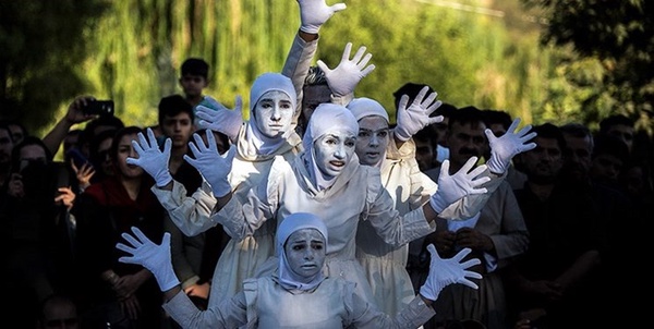 تئاتر خیابانی