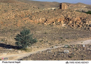 قبرستان قدیمی روستای تاریخی توران پشت - شهرستان تفت