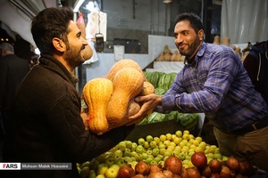 بازار به رنگ یلدا