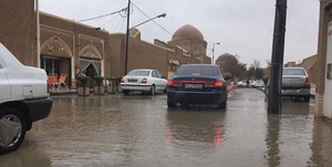 باران در بافت تاریخی یزد