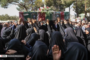 تشییع پیکر مطهر ۵ شهید تازه تفحص و شناسایی شده دفاع مقدس و دو شهید مدافع حرم در اصفهان