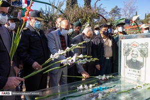 حضور مسئولین  بر سر مزار شهید مدافع حرم سردار شهيد حاج عبدالله اسكندری