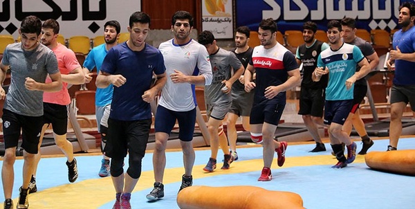 تمرین کشتی فرنگی