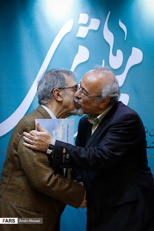 تجلیل از میرهاشم میری شاعر پیشکسوت در چهل و سومین شب شاعر