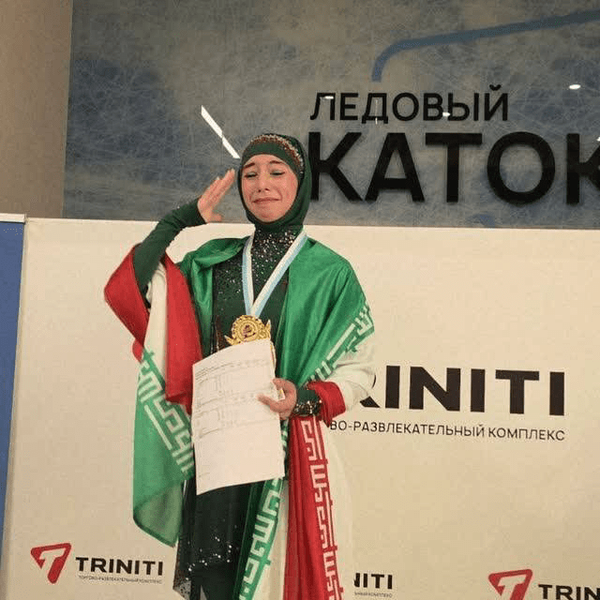 رتبه برتر کنکور و قهرمانی در ورزش را از امام رضا(ع) گرفتم