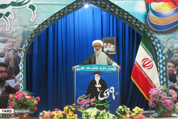 بزرگداشت 9 دی در بندر دیر