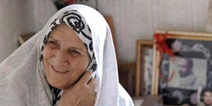 مرحوم زهرا محمودی معروف به مادر جبهه‌ها