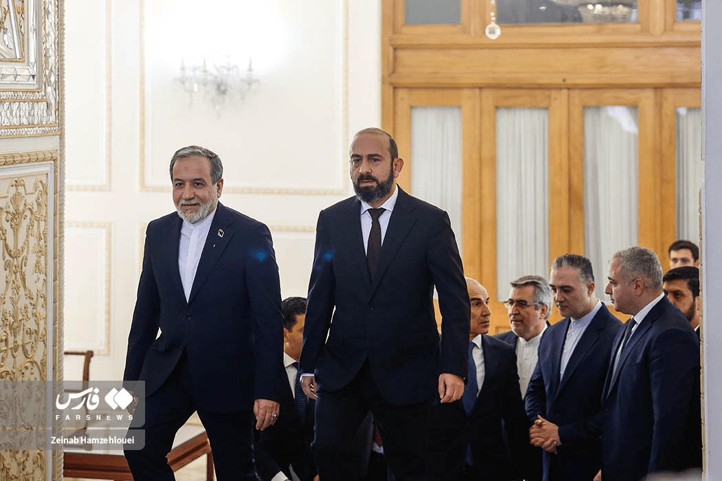 دیدار عراقچی با وزیرخارجه ارمنستان