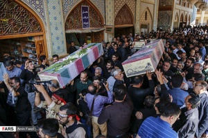 تشییع لاله‌ها در بهشت حرم