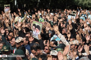تشییع پیکر مطهر ۵ شهید تازه تفحص و شناسایی شده دفاع مقدس و دو شهید مدافع حرم در اصفهان