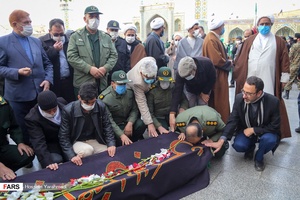مراسم تشییع و خاکسپاری مادر سه شهید والامقام درقم