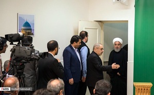 نشست خبری رئیس‌جمهور با اصحاب رسانه در یزد