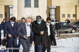 حضور مسؤولان در واگذاری کارخانه سبلان پارچه اردبیل به صاحب اصلی