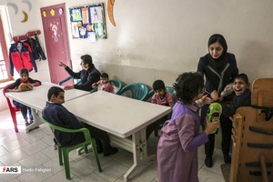 این بچه ها را فراموش نکنیم