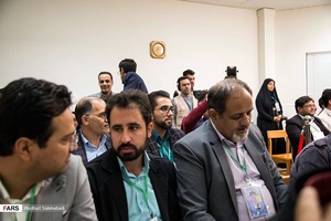 نشست خبری رئیس‌جمهور با اصحاب رسانه در یزد