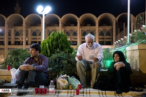 احیای شب بیست و یکم ماه رمضان در مصلی امام خمینی(ره)