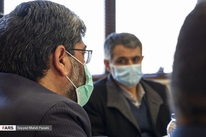 از راست؛ صدیف بدری رئیس مجمع نمایندگان استان اردبیل در مجلس و ناصر عتباتی رئیس کل دادگستری استان اردبیل