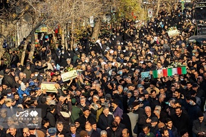 تشییع پیکر مطهر هشت شهید گمنام دفاع مقدس در تبریز