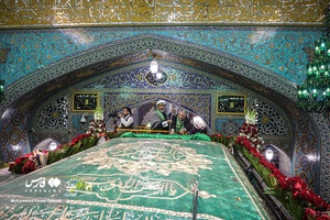 آئین تعویض پرچم گنبد و پوش ضریح حرم مطهر رضوی