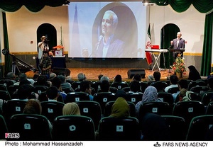 سخنرانی ایازی معاون امور اجتماعی و فرهنگی شهرداری تهران در همایش آواز زیر آوار