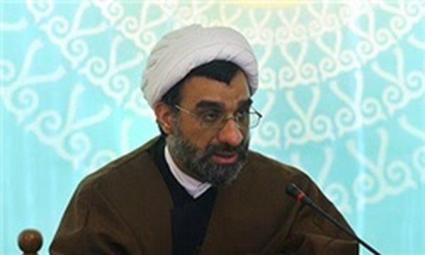 خسروپناه رئیس مؤسسه پژوهشی حکمت و فلسفه ایران