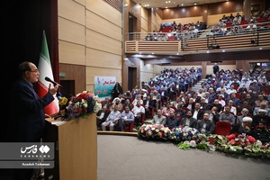 سخنرانی مهدی ناظمی اردکانی عضو هیًات علمی دانشگاه امام حسین(ع) در همایش علمی «محله اسلامی»
