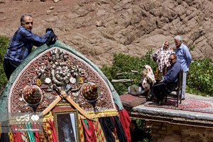 آیین نخل گردانی و مراسم عزاداری عاشورای حسینی در روستای ابیانه