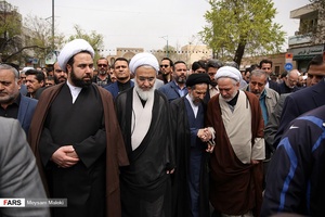 تشییع پیکر آیت الله باریک بین در قزوین