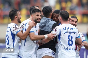 تصاویری منتخب از دیدار شمس آذر و استقلال