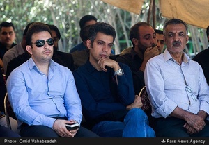 عادل فردوسی‌پور مجری و تهیه‌کننده برنامه 90 