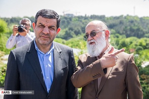 مهدی چمران و رضا تقی پور  در نشست خبری لیست خدمت