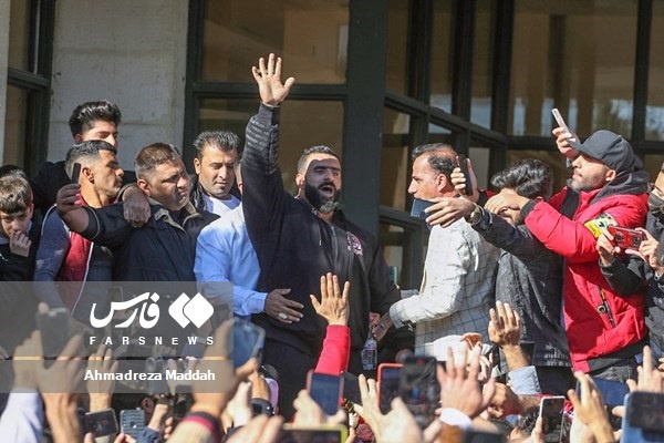 استقبال شیرازی ها از «هادی چوپان»
