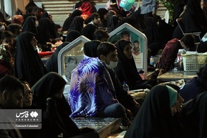 شب قدر کرمانی‌ها در جوار مزار «حاج قاسم» 