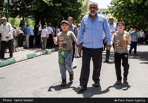 ورود نمازگزاران به محل اقامه نماز جمعه تهران