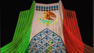 برج آزادی مکزیکی شد