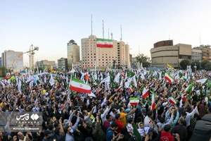 جشن میلاد پیامبر (ص) در میدان ولیعصر(عج)