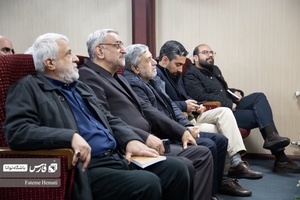 مهدی رمضانی، گلعلی بابایی و جواد کلاته در مراسم رونمایی کتاب "بی‌چتر زیر باران" حضور یافتند