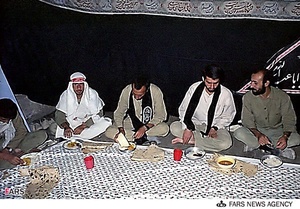 سفره اطعام رزمندگان هشت سال دفاع مقدس