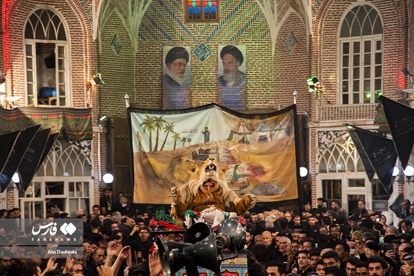 مراسم  شام غریبان  حسینی  در بازار تاریخی تبریز 