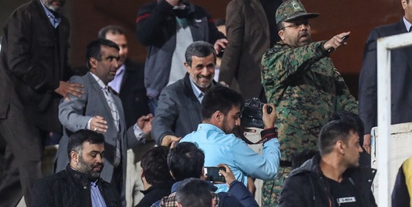 محمود احمدی نژاد، احمدی نژاد