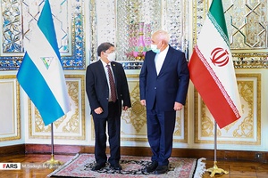 از چپ: دنیس مونکادا وزیر امور خارجه نیکاراگوئه در دیدار با محمد جواد ظریف وزیر امور خارجه