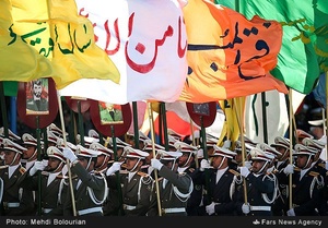 مراسم رژه روز ارتش در جوار حرم ملکوتی امام خمینی(ره) 