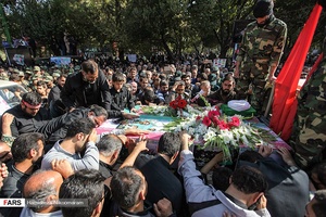تشییع پیکر مطهر ۵ شهید تازه تفحص و شناسایی شده دفاع مقدس و دو شهید مدافع حرم در اصفهان